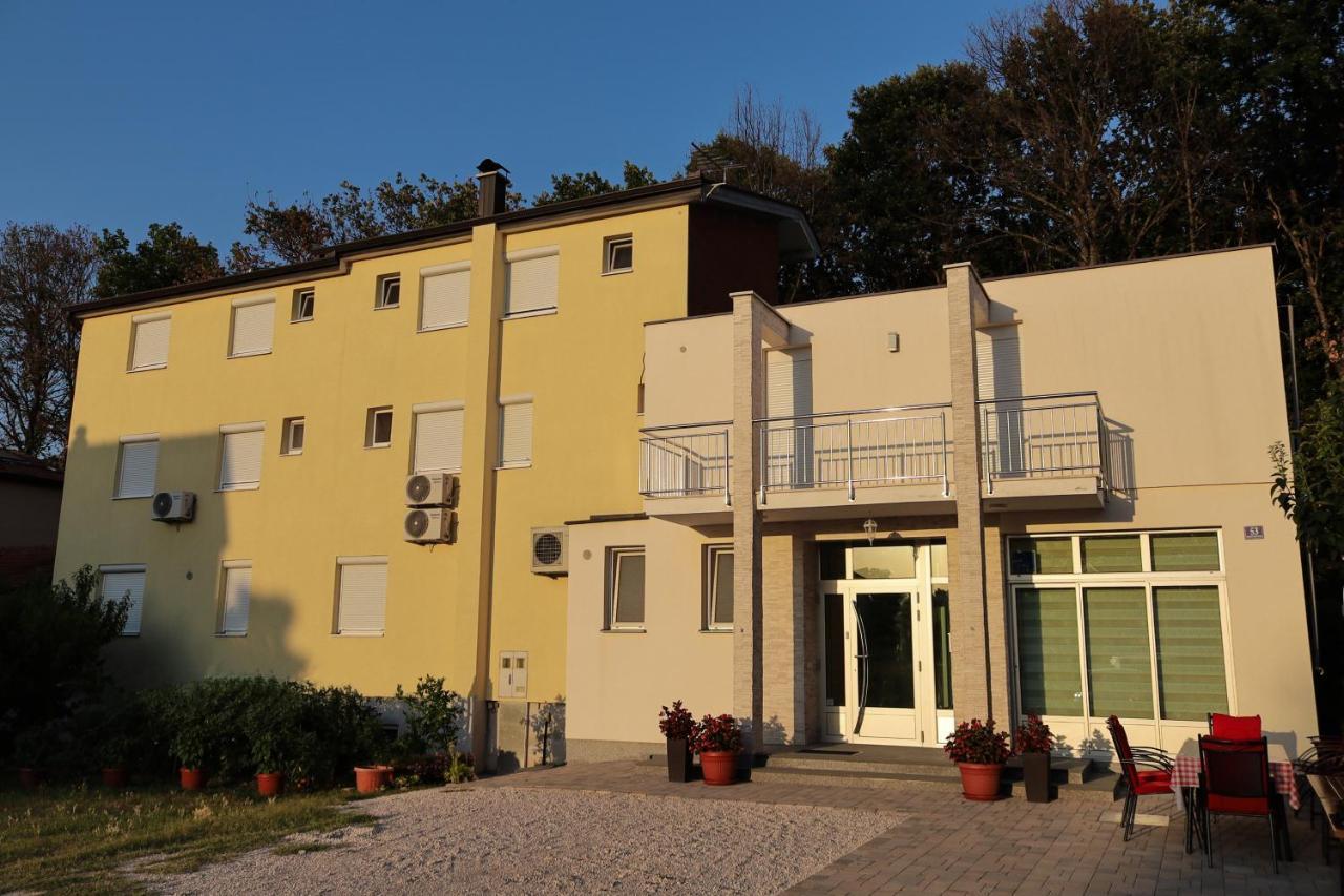 Pansion Milena Hotel Medjugorje Exterior photo