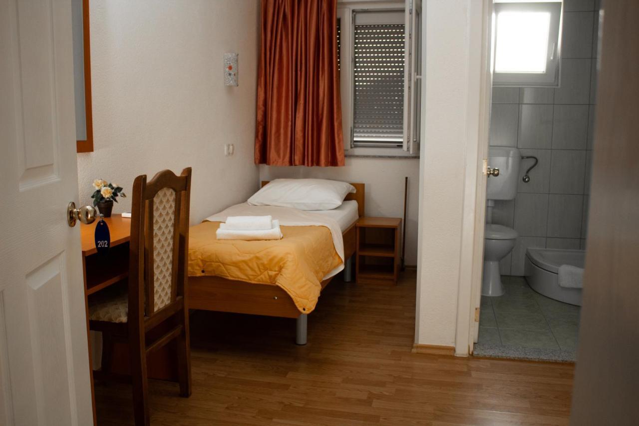 Pansion Milena Hotel Medjugorje Exterior photo